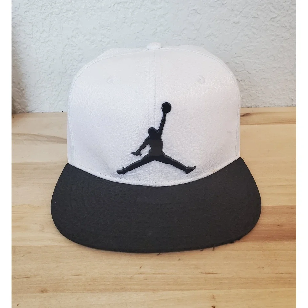 Nike Air Jordan Youth Hat White Elephant Print Snapback Cap 617846-001